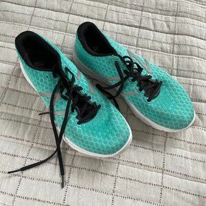 Size 8 - New Balance - Fresh Foam Beacon Women's Running Shoes - Tidepool